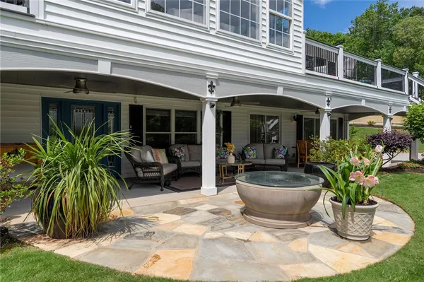 $849,643 | 109 South Shore Drive, Fair Play, SC 29643