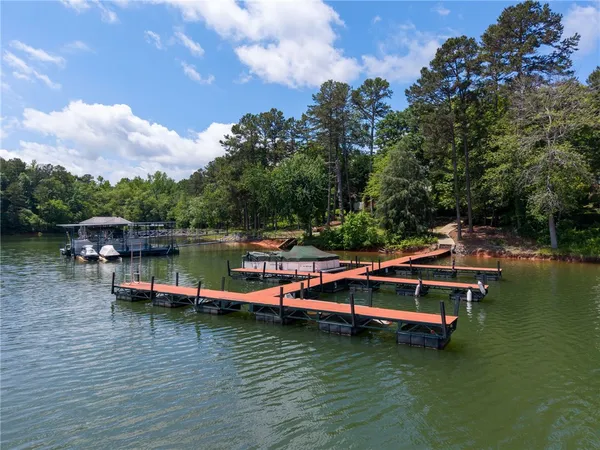 $849,643 | 109 South Shore Drive, Fair Play, SC 29643