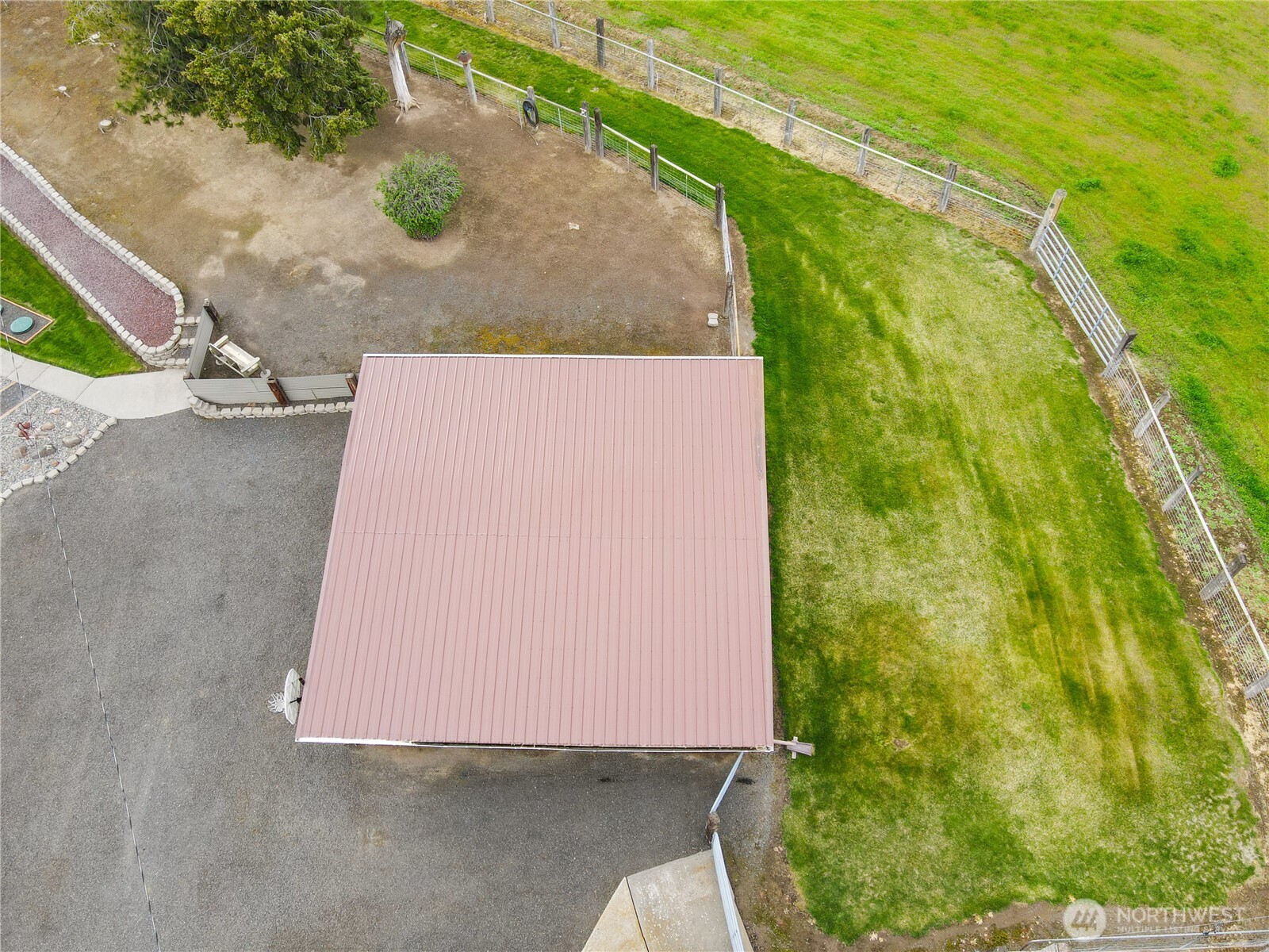 2024 E Street Washtucna, WA 99371 - Photo 13 of 40