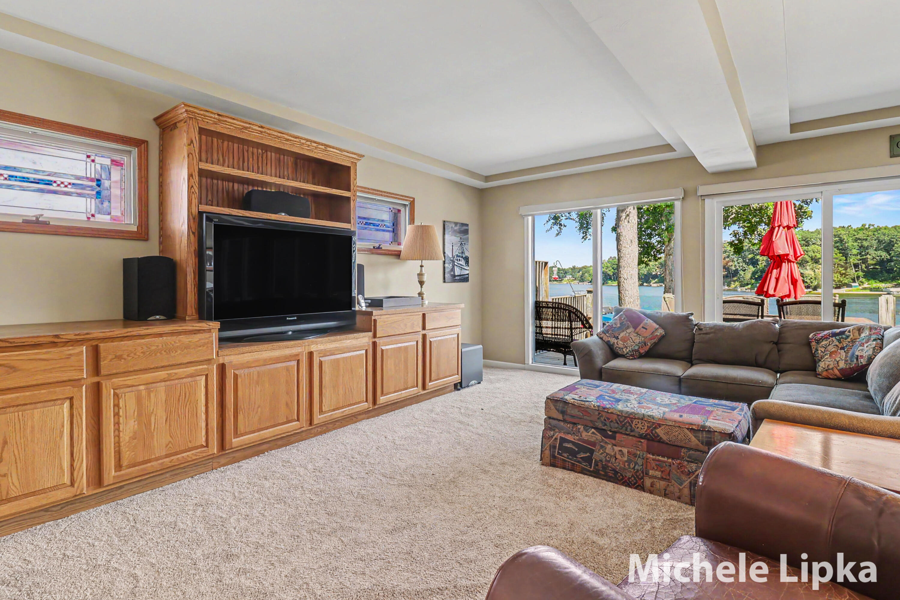 570 Bear Lake Road Muskegon, MI 49445 - Photo 8 of 56 Living Area