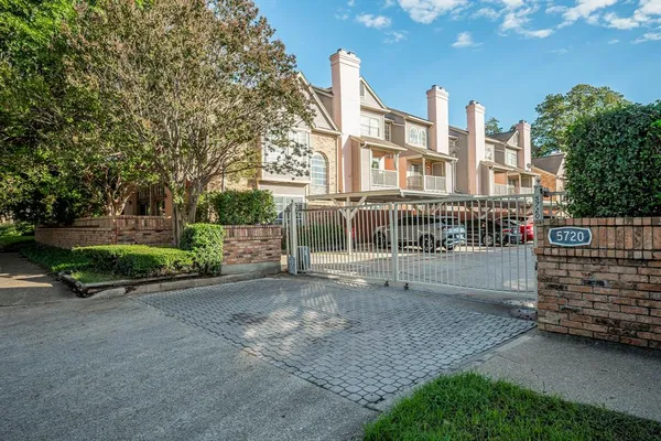 $290,000 | 5720 Marquita Avenue, Unit 5, Dallas, TX 75206