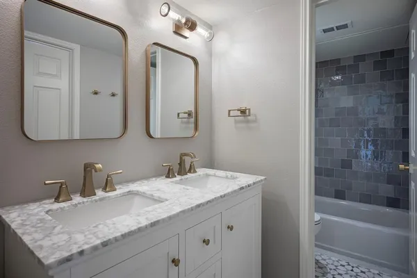 $290,000 | 5720 Marquita Avenue, Unit 5, Dallas, TX 75206