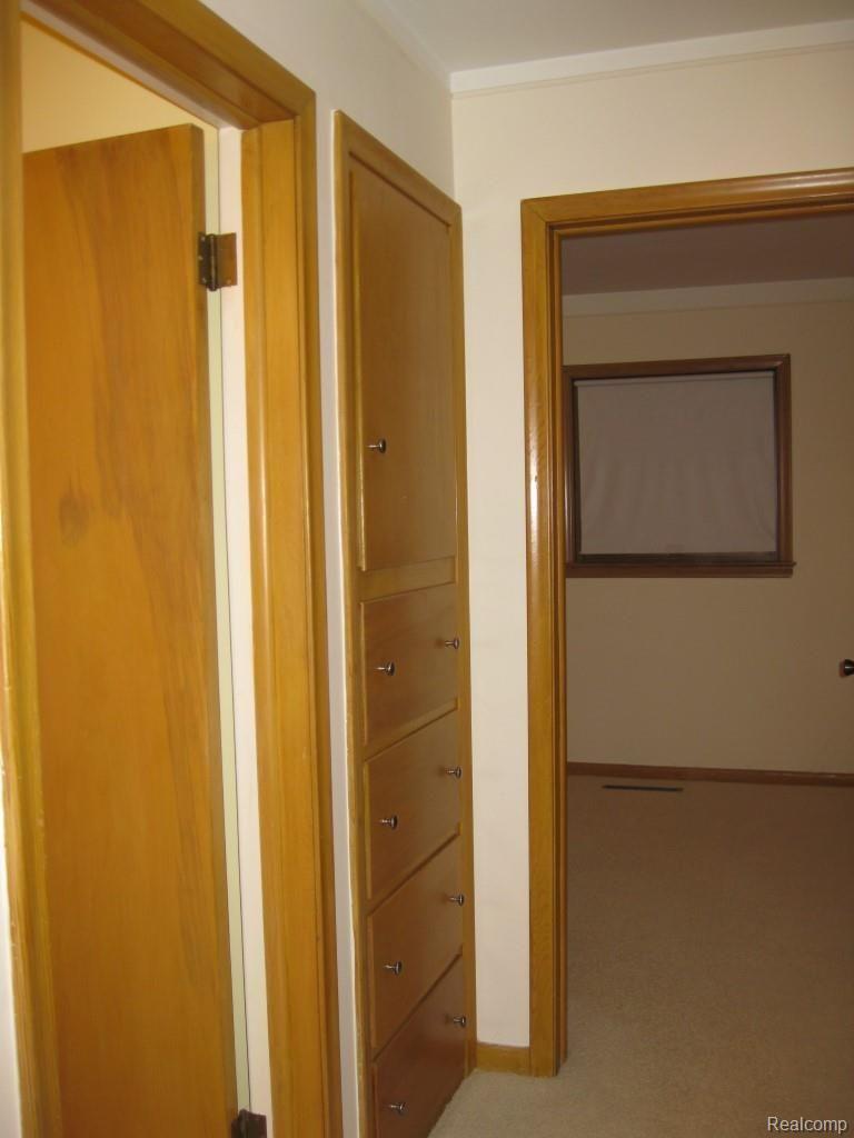 16705 Merriman Road Livonia, MI 48154 - Photo 16 of 51 IMG_2475.JPG