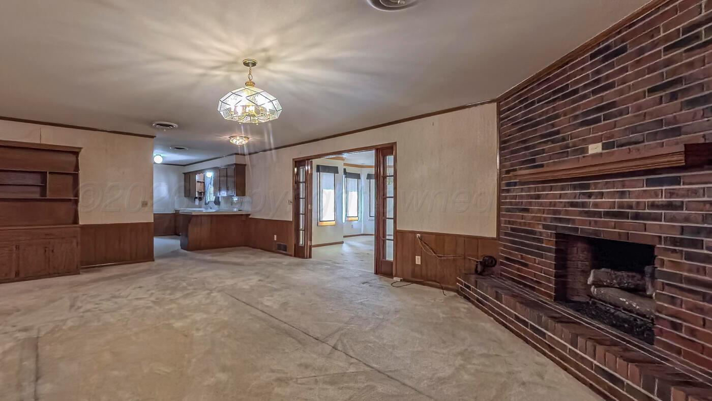 6907 Calumet Road Amarillo, TX 79106 - Photo 8 of 23 Den 1