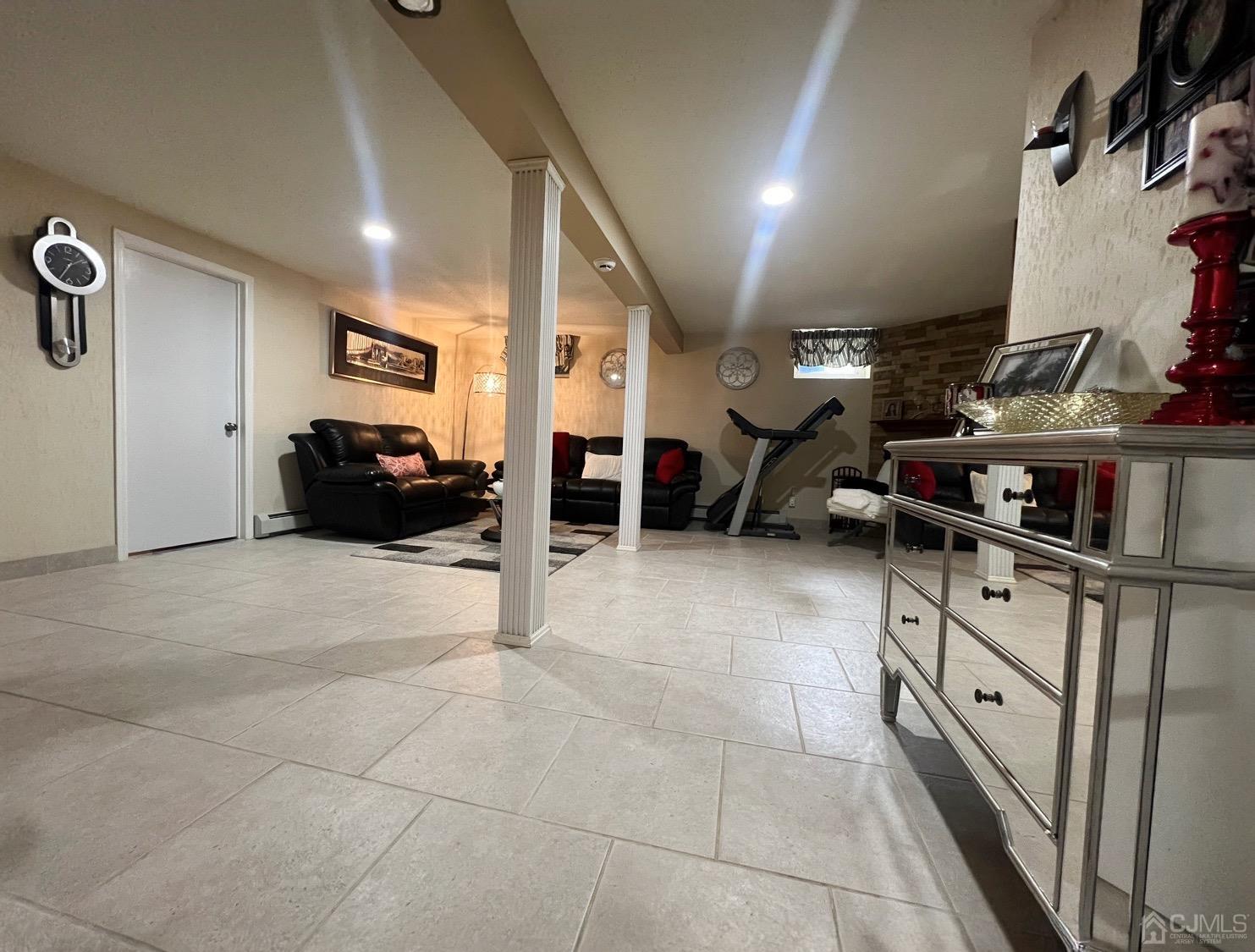 729 Inman Avenue Colonia, NJ 07067 - Photo 13 of 36 Gallery Image 13