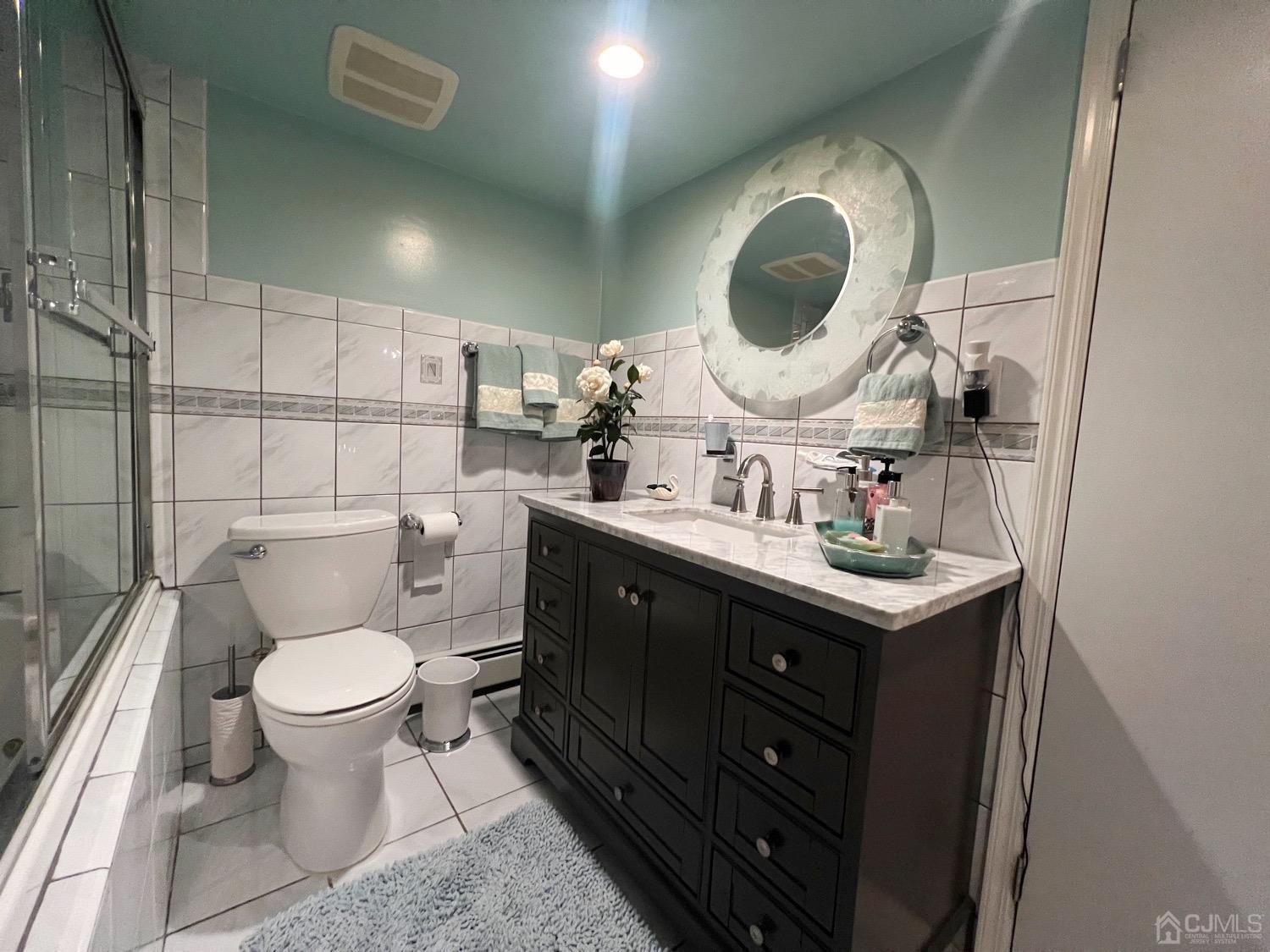 729 Inman Avenue Colonia, NJ 07067 - Photo 18 of 36 Gallery Image 18