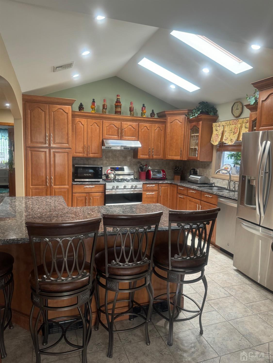 729 Inman Avenue Colonia, NJ 07067 - Photo 26 of 36 Gallery Image 26