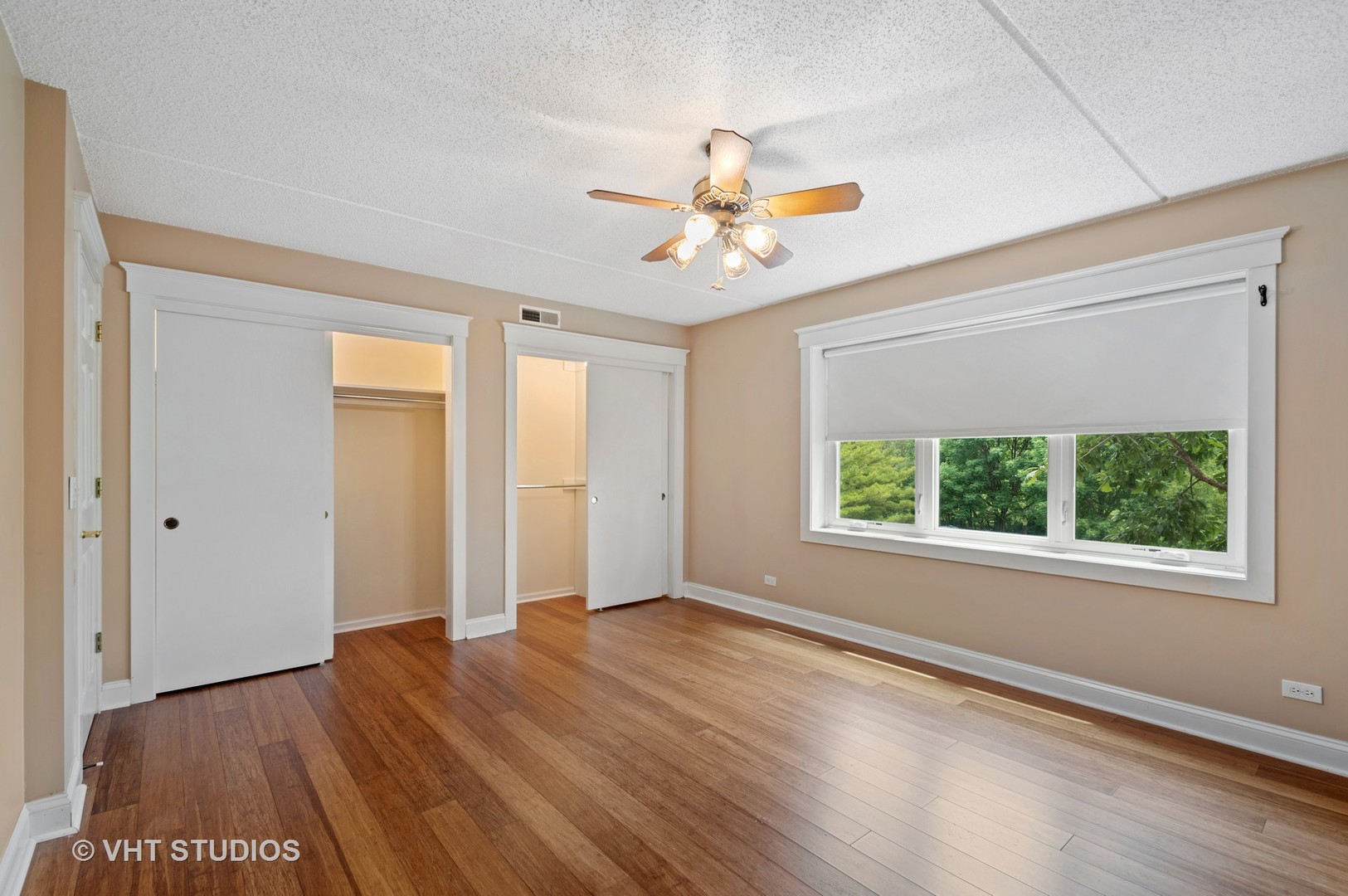 5225 North Riversedge Terrace, Unit 303 Chicago, IL 60630 - Photo 8 of 16