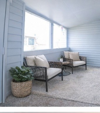 810 Bellevue Road, Unit 290 Nashville, TN 37221 - Photo 10 of 38 a living room with furniture and a potted plant