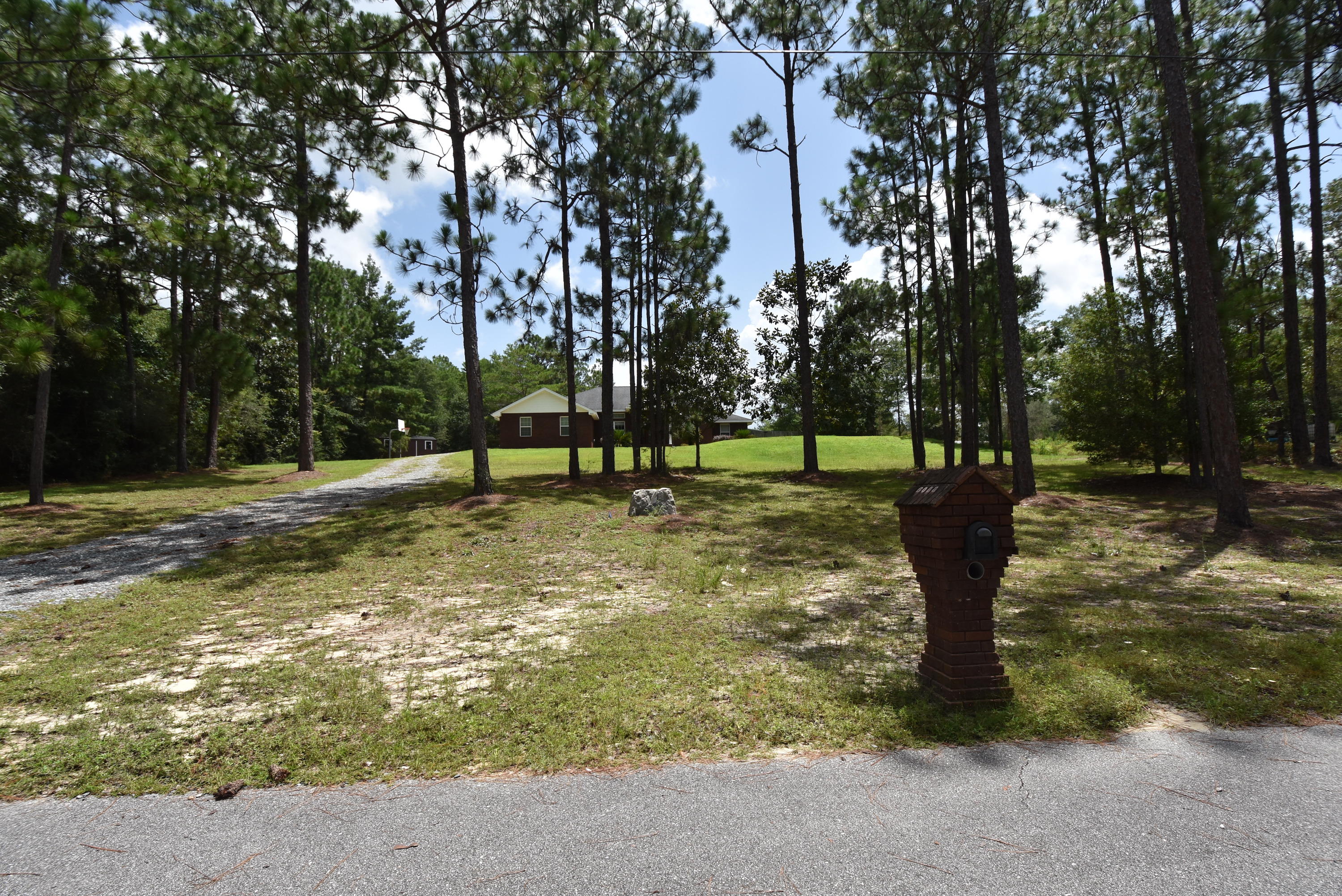 6000 Gagnon Road Crestview, FL 32539 - Photo 51 of 51 a view of a park with large trees