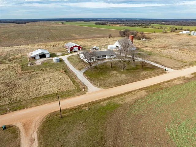 $515,000 | 5120 Southwest 10th Street, Columbus, KS 66725