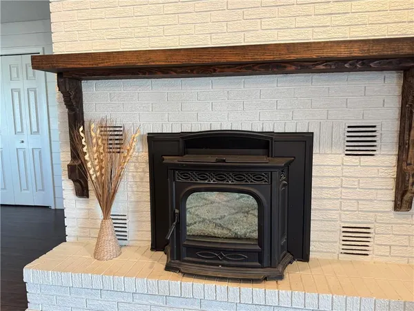 $505,000 | 5120 Southwest 10th Street, Columbus, KS 66725