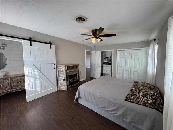 $499,000 | 5120 Southwest 10th Street, Columbus, KS 66725