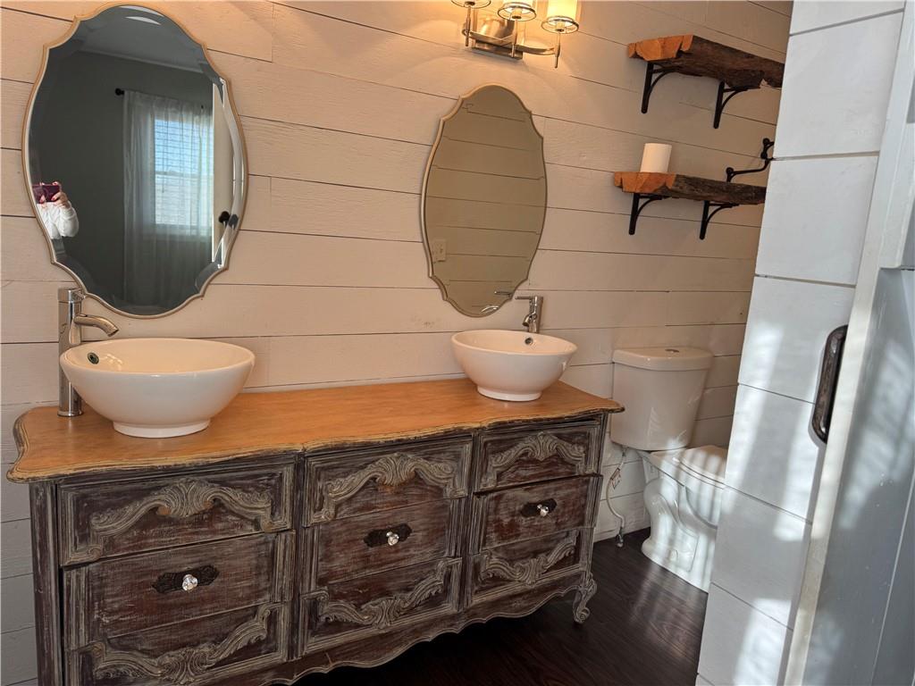 5120 Southwest 10th Street Columbus, KS 66725 - Photo 24 of 69