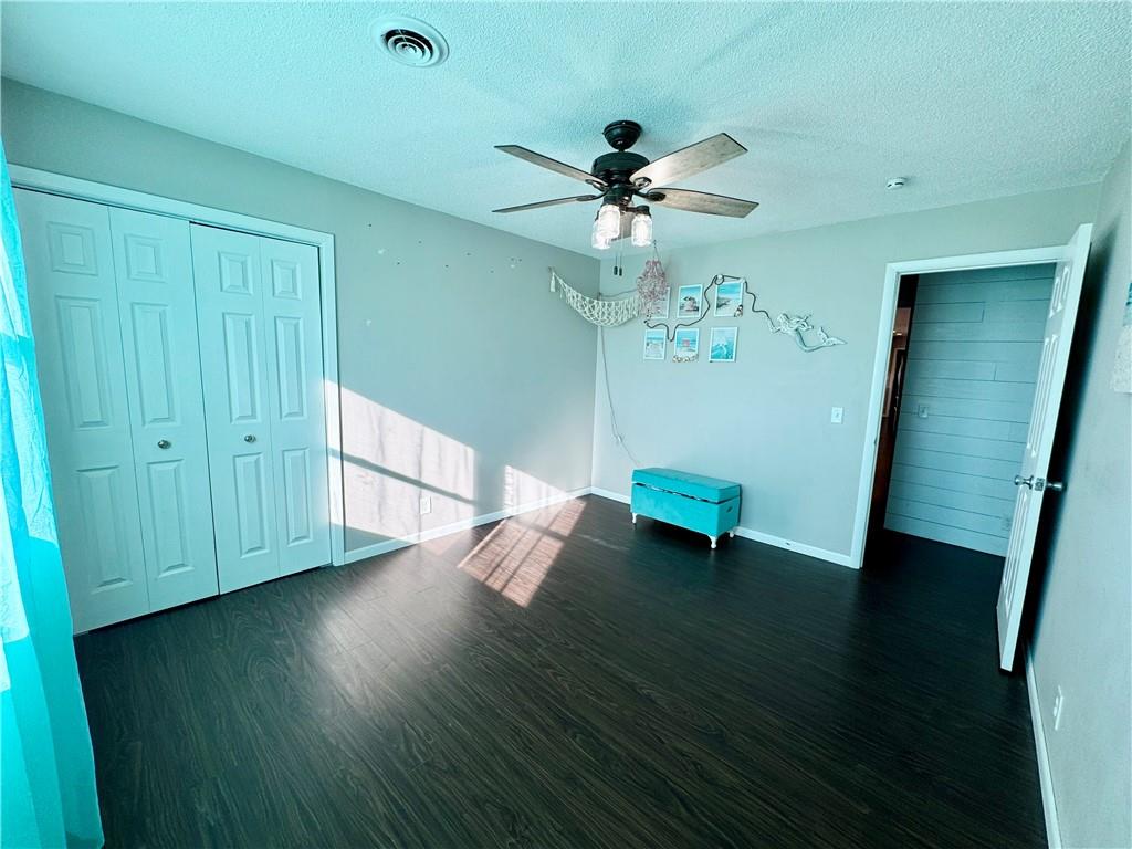 5120 Southwest 10th Street Columbus, KS 66725 - Photo 30 of 69