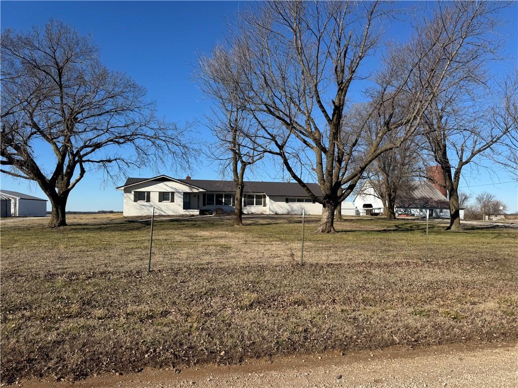 5120 Southwest 10th Street Columbus, KS 66725 - Photo 3 of 69