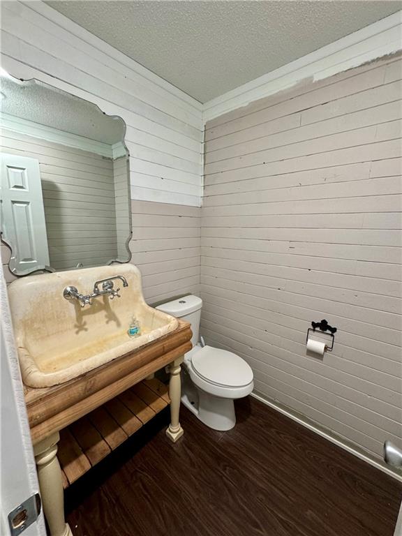 5120 Southwest 10th Street Columbus, KS 66725 - Photo 31 of 69