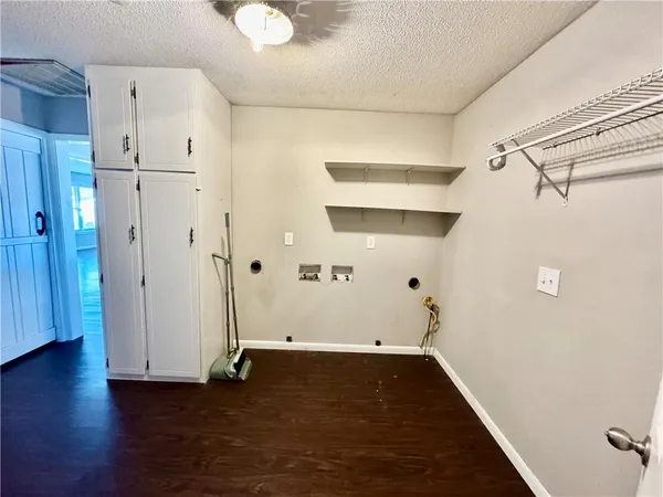 $499,000 | 5120 Southwest 10th Street, Columbus, KS 66725