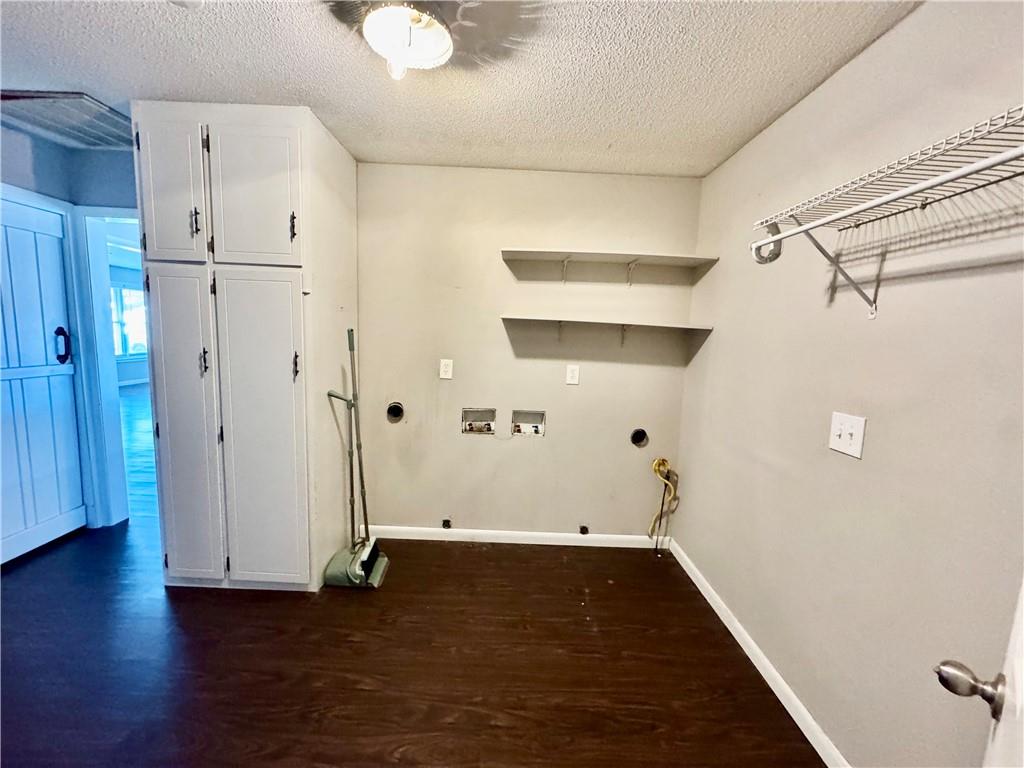 5120 Southwest 10th Street Columbus, KS 66725 - Photo 38 of 69
