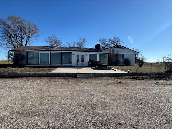 $505,000 | 5120 Southwest 10th Street, Columbus, KS 66725