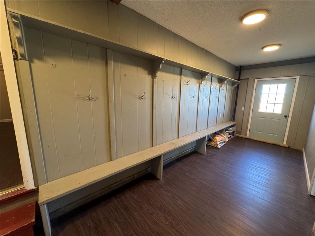 5120 Southwest 10th Street Columbus, KS 66725 - Photo 41 of 69