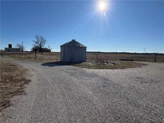 $515,000 | 5120 Southwest 10th Street, Columbus, KS 66725