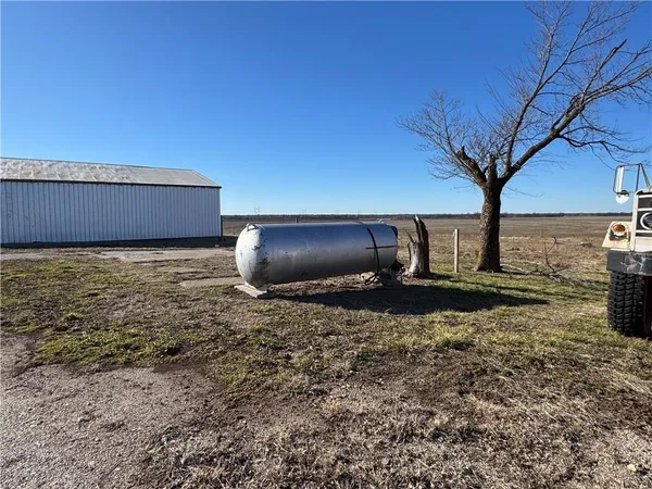 $499,000 | 5120 Southwest 10th Street, Columbus, KS 66725