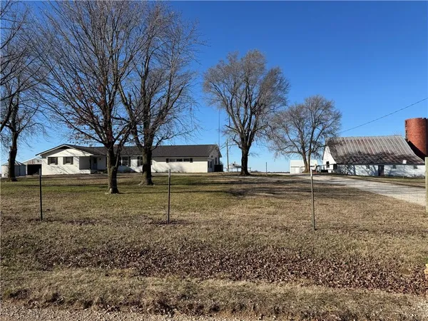$499,000 | 5120 Southwest 10th Street, Columbus, KS 66725