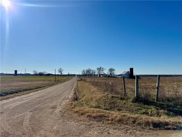 $499,000 | 5120 Southwest 10th Street, Columbus, KS 66725