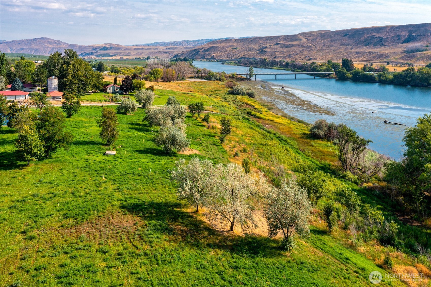 306 Monse River Road Brewster, WA 98812 - Photo 13 of 40