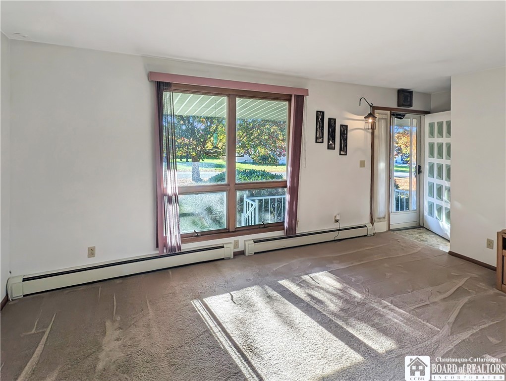 26 Goodrich Street Ripley, NY 14775 - Photo 3 of 28 Living Room