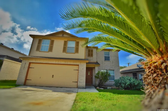 $1,950 | 25907 Torch Lily, San Antonio, TX 78260