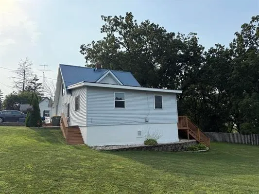 $225,000 | 300 West Main Street, Montfort, WI 53569