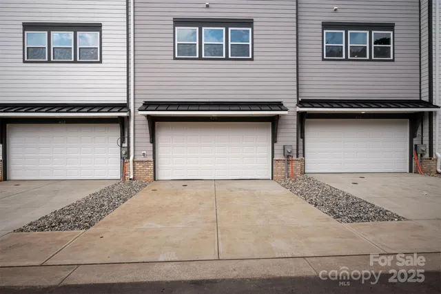 a street sign on the side of the road