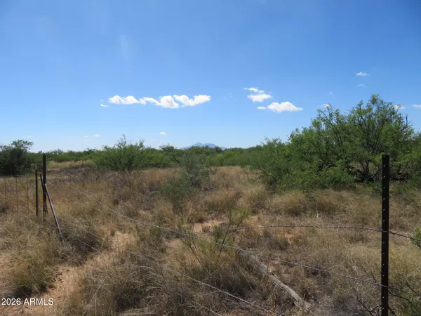 $135,000 | Tbd East La Paloma Lane, Unit 10408002A, Hereford, AZ 85615