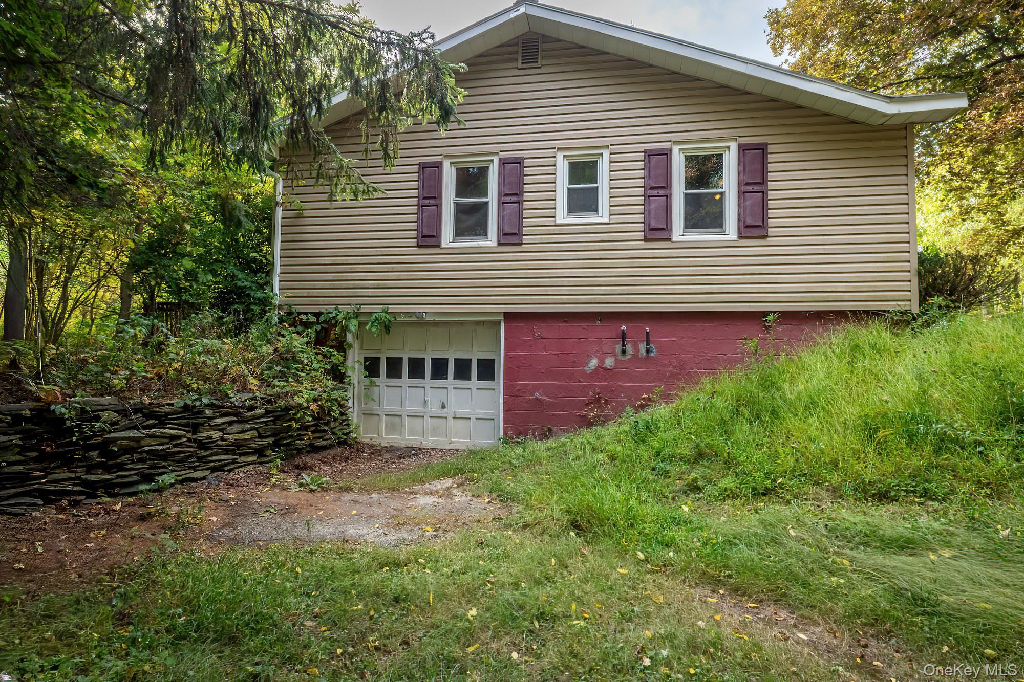 240 Stevers Crossing Road Hudson, NY 12534 - Photo 16 of 21 View of garage
