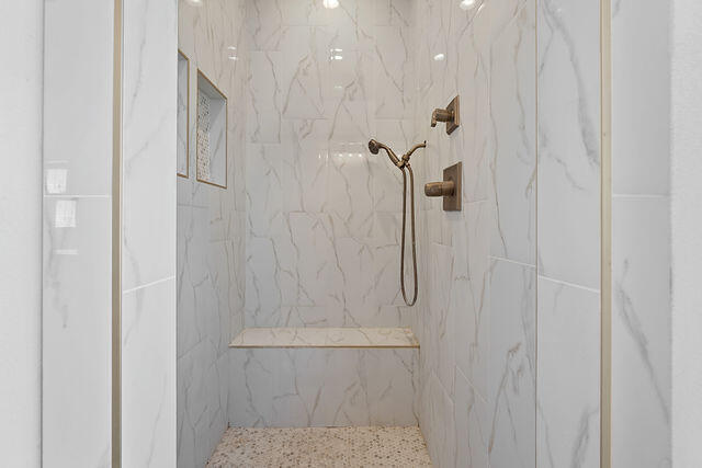 823 13th Street Wolfforth, TX 79382 - Photo 17 of 32 Primary Shower