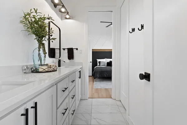 $460,000 | 823 13th Street, Wolfforth, TX 79382