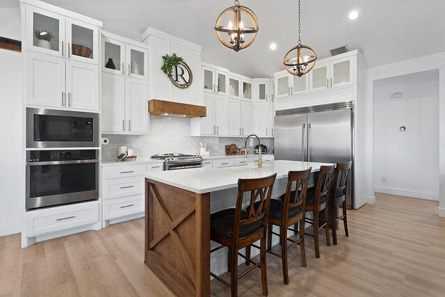 823 13th Street Wolfforth, TX 79382 - Photo 9 of 32 Large Breakfast Bar