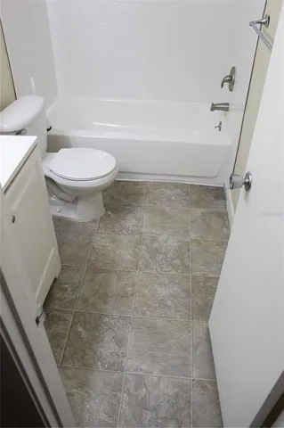 $1,150 | 6306 Newtown Circle, Unit 6B4, Tampa, FL 33615