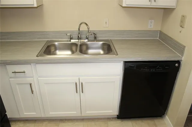 $1,150 | 6306 Newtown Circle, Unit 6B4, Tampa, FL 33615