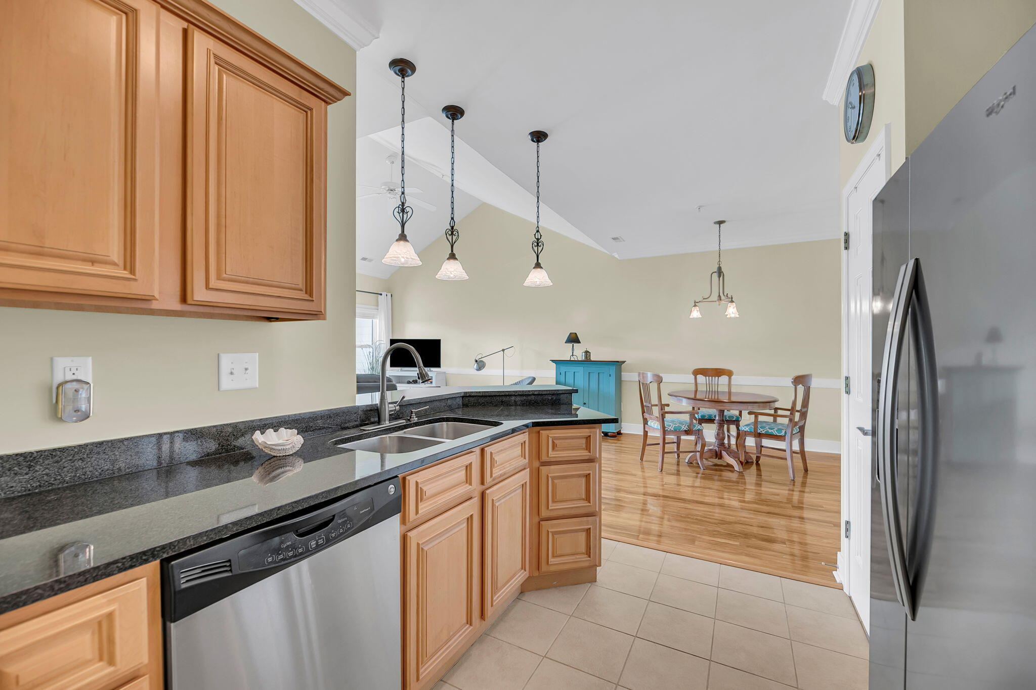 1984 Folly Road, Unit A306 Charleston, SC 29412 - Photo 7 of 33 5