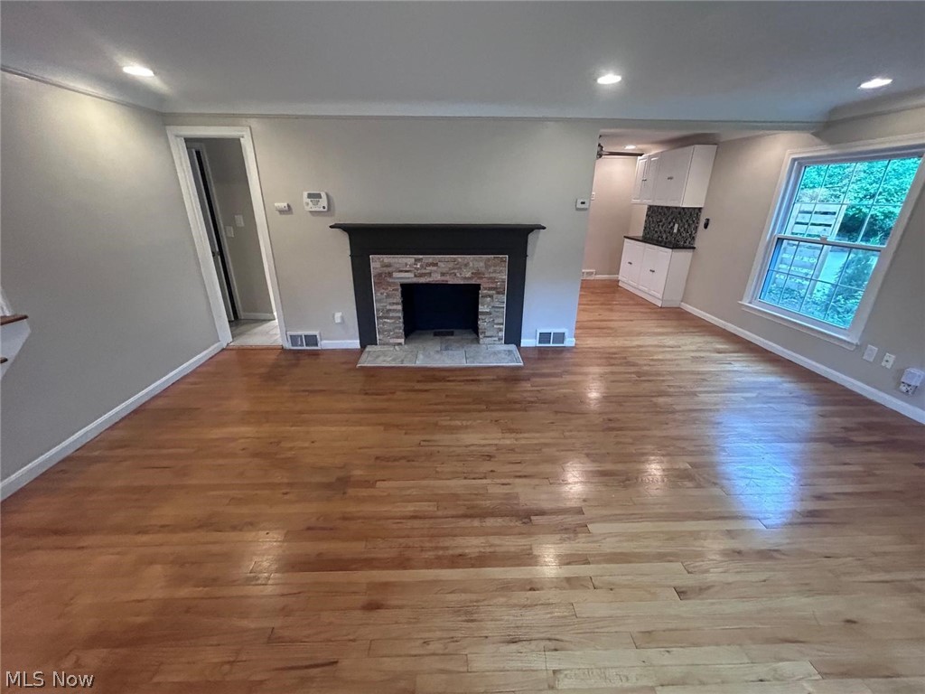 20825 Farnsleigh Road Shaker Heights, OH 44122 - Photo 4 of 19
