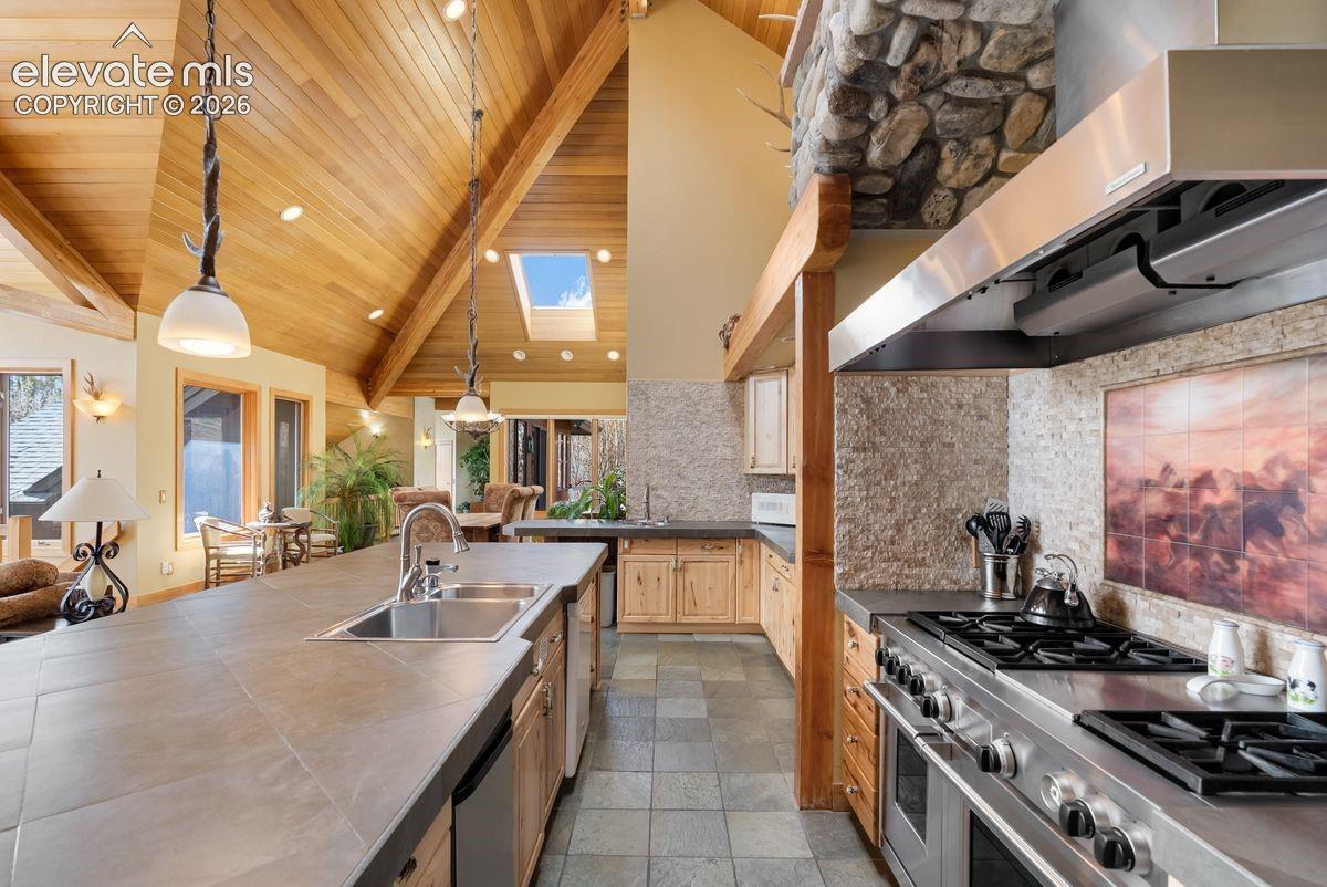 348 Jade Road Silverthorne, CO 80498 - Photo 8 of 50 Gallery Image 8