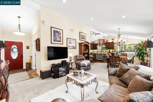 $1,600,000 | 3121 Del Oceano Drive, Lafayette, CA 94549