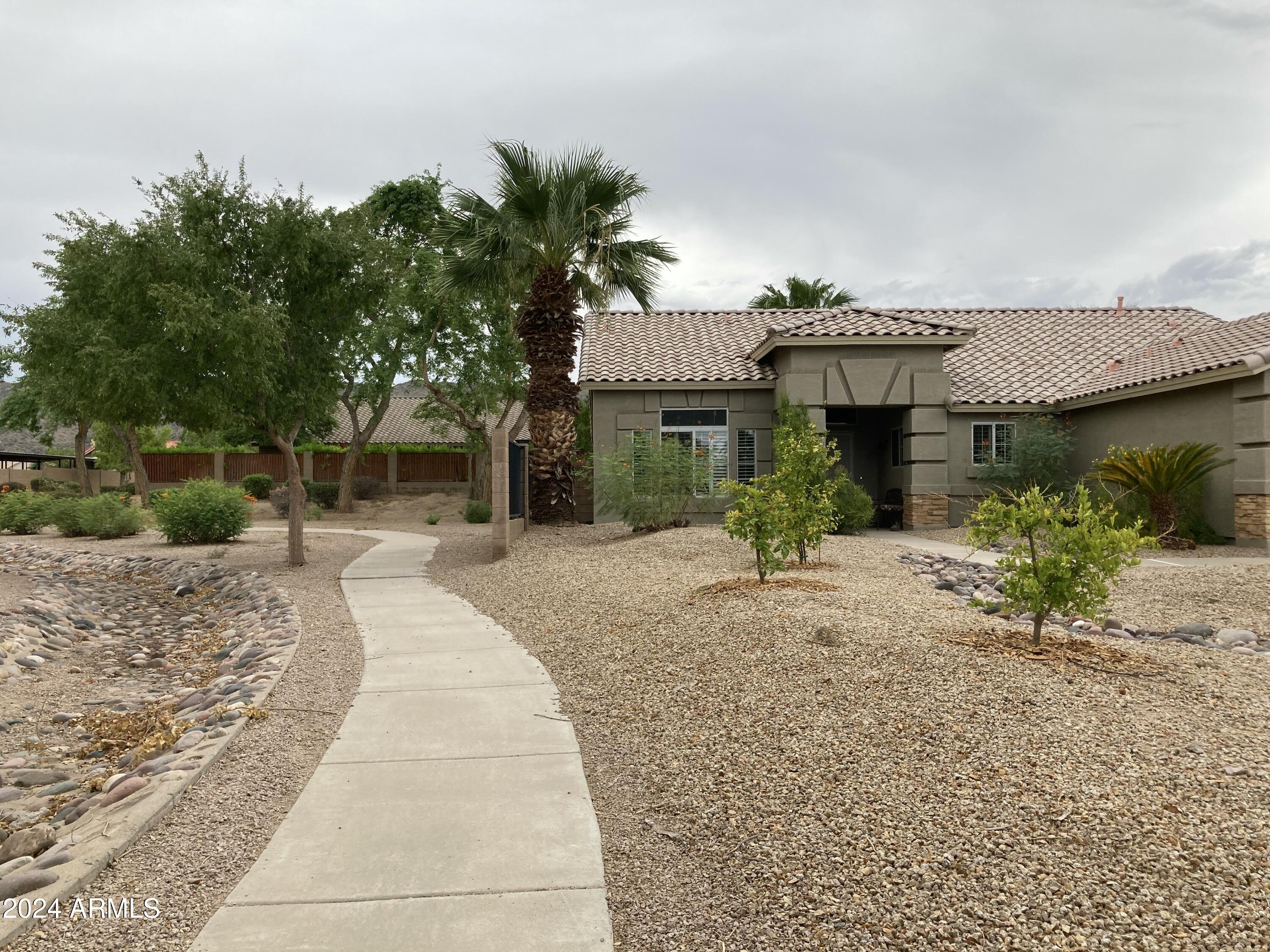 937 East Harwell Road Phoenix, AZ 85042 - Photo 13 of 21 D3E322D6-B49D-4FF7-B982-2DDB209ECCD0
