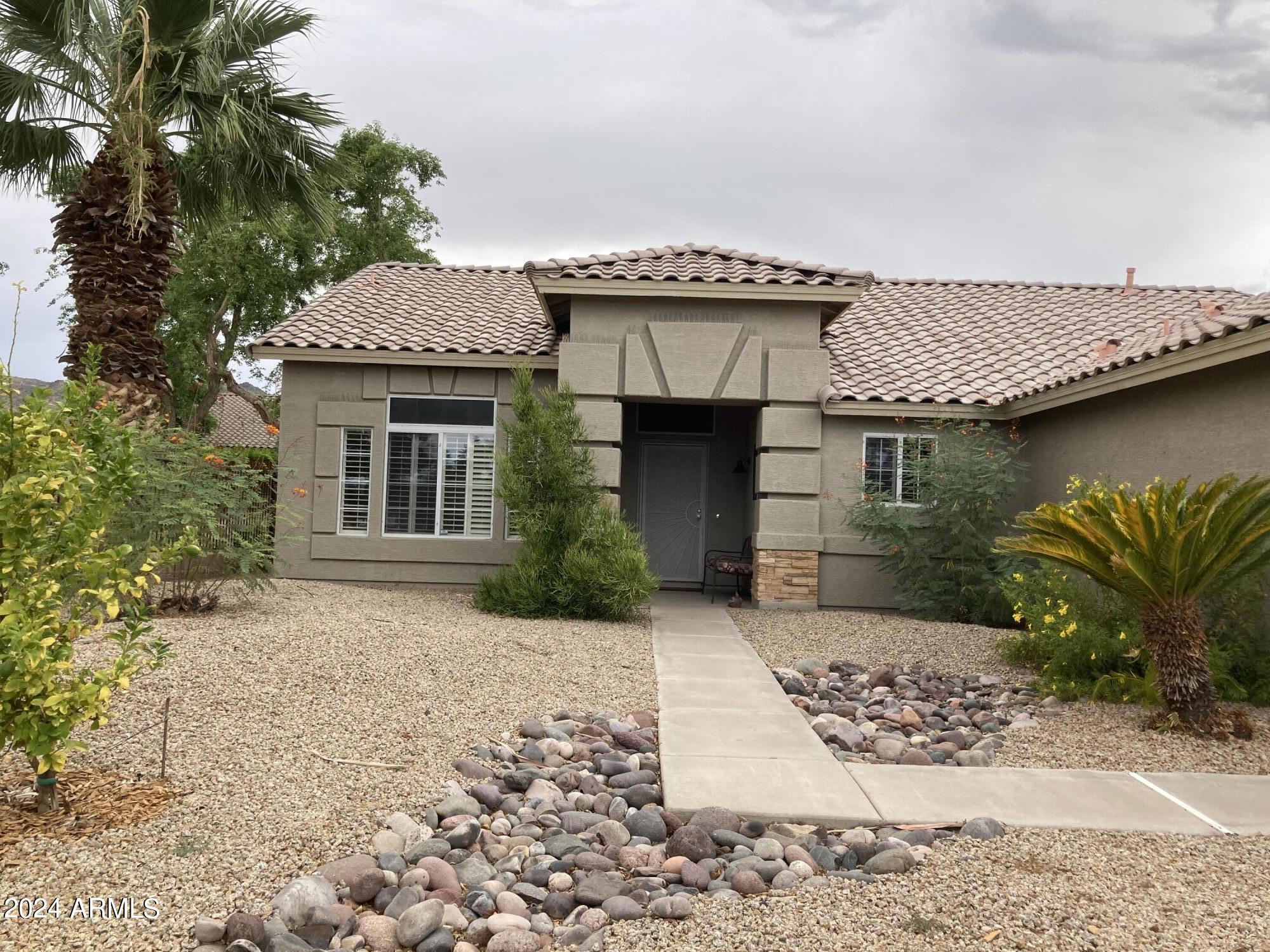 937 East Harwell Road Phoenix, AZ 85042 - Photo 8 of 21 32FE2BE9-C901-401F-BB97-22E70AD83C00