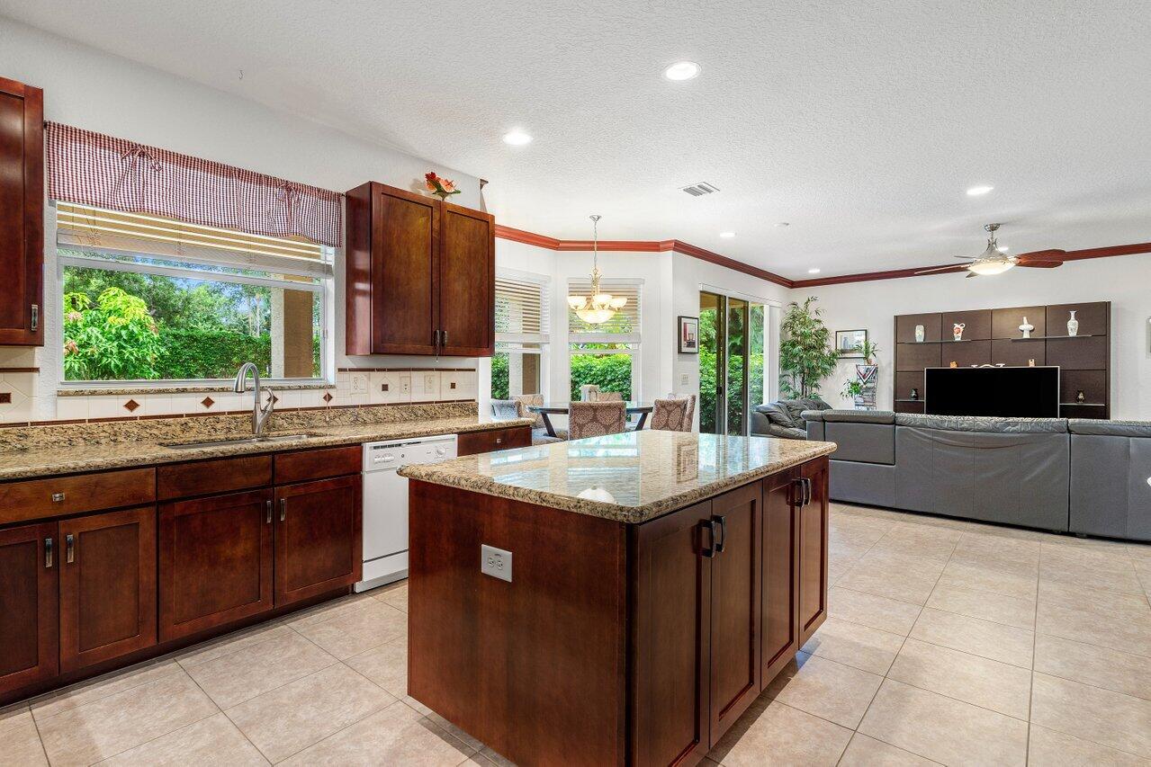 11025 Sunset Ridge Circle Boynton Beach, FL 33473 - Photo 14 of 44 014-11025SunsetRidgeCircle-BoyntonBeach-