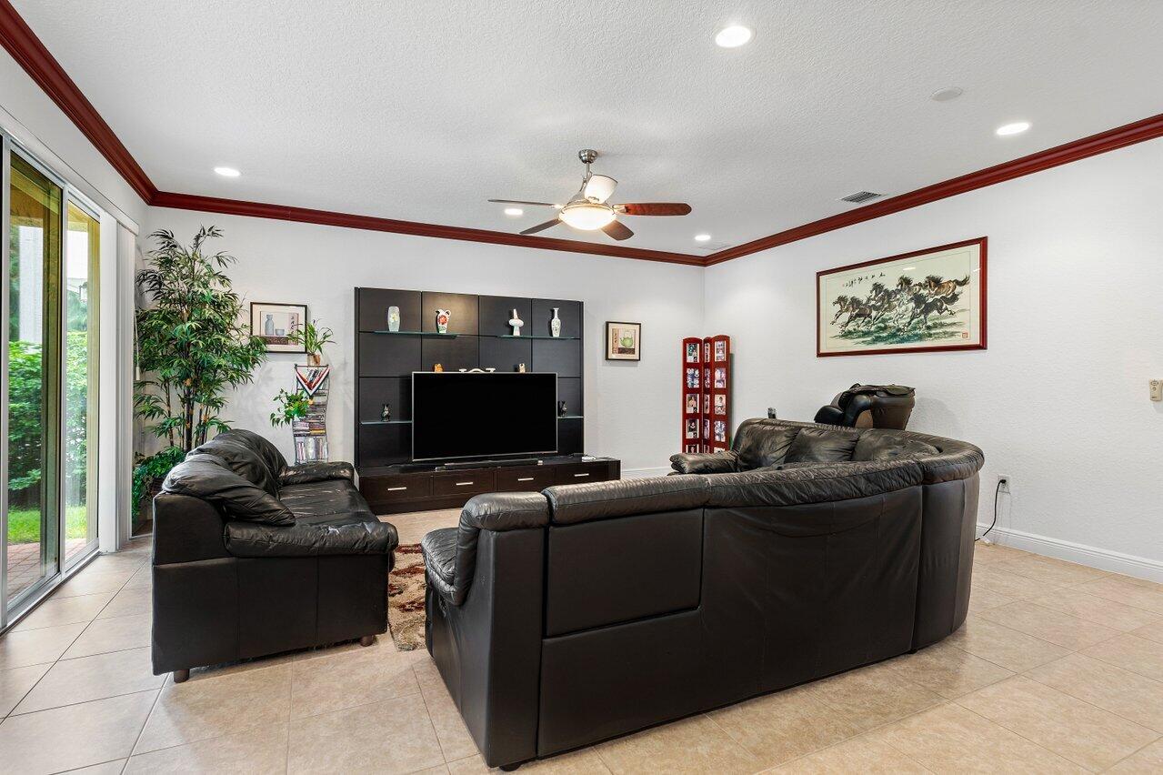 11025 Sunset Ridge Circle Boynton Beach, FL 33473 - Photo 17 of 44 017-11025SunsetRidgeCircle-BoyntonBeach-