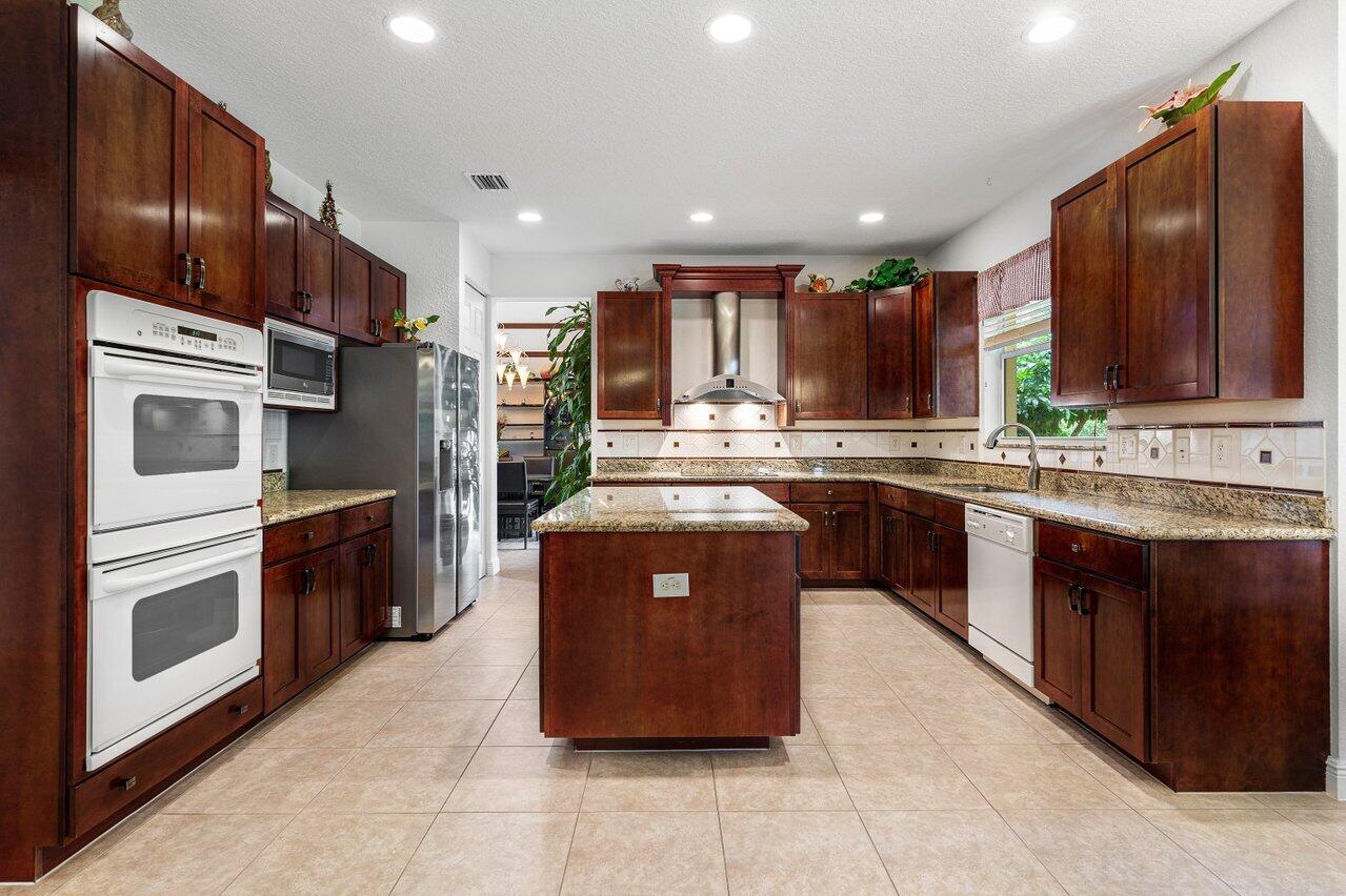 11025 Sunset Ridge Circle Boynton Beach, FL 33473 - Photo 18 of 44 018-11025SunsetRidgeCircle-BoyntonBeach-